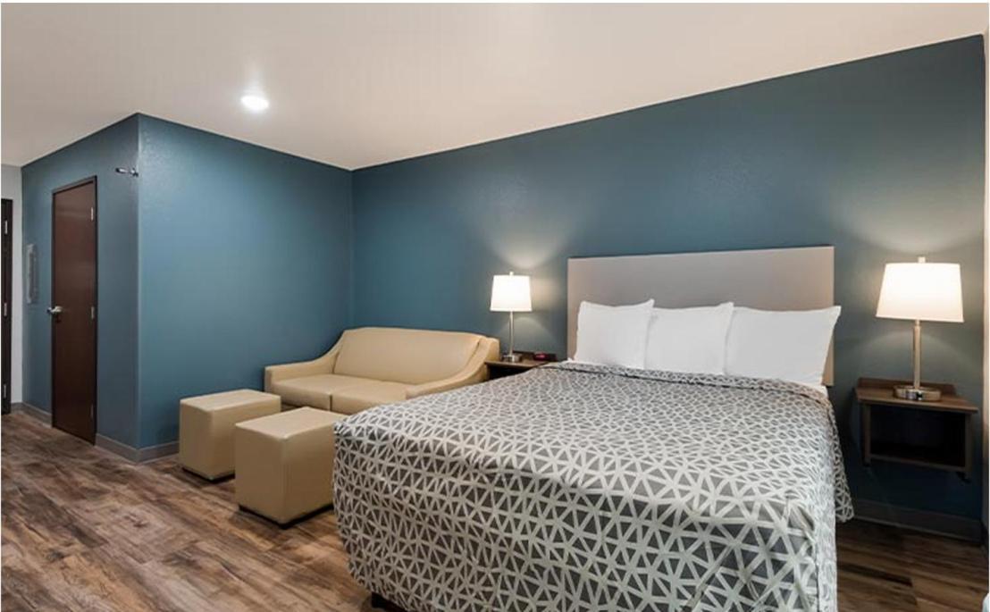 Hotel Woodspring Hermitage - Airport 3*