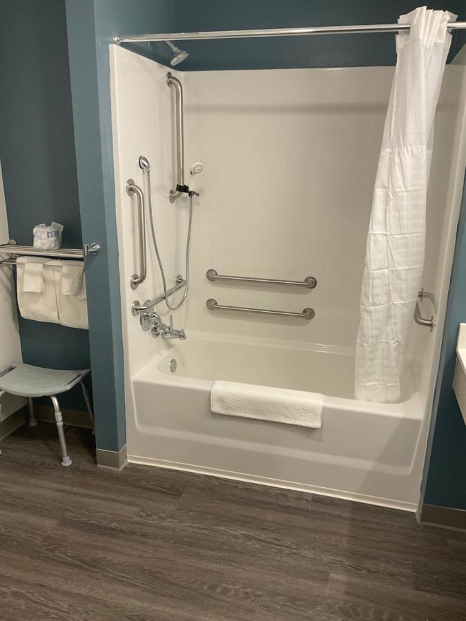 Woodspring Hermitage - Airport Hotel